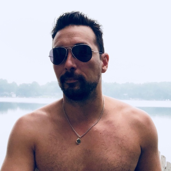 Meet your Posher, Xavier - Picture 1 of 1